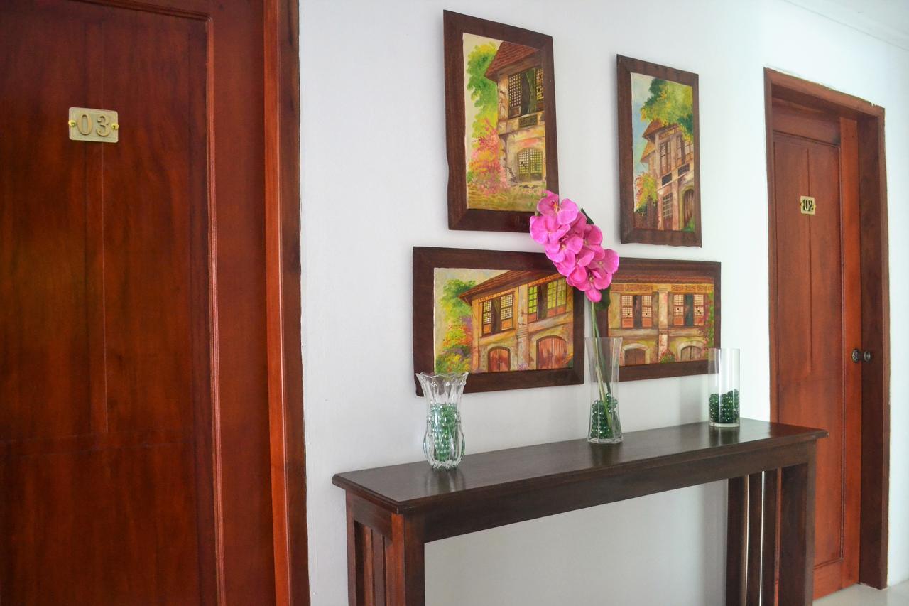 Hotel Lola Natividad Vigan Kültér fotó
